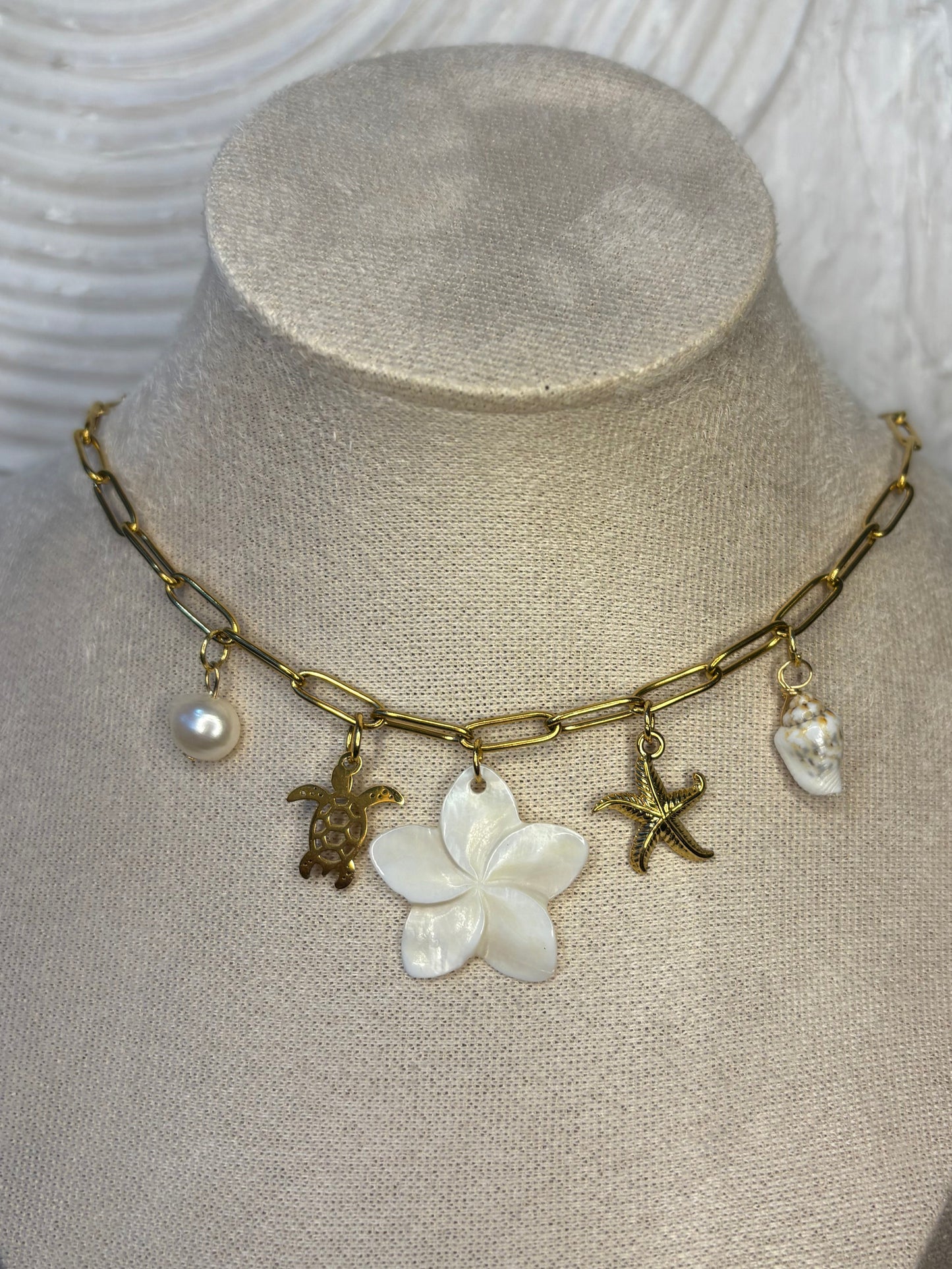 Isla Necklace