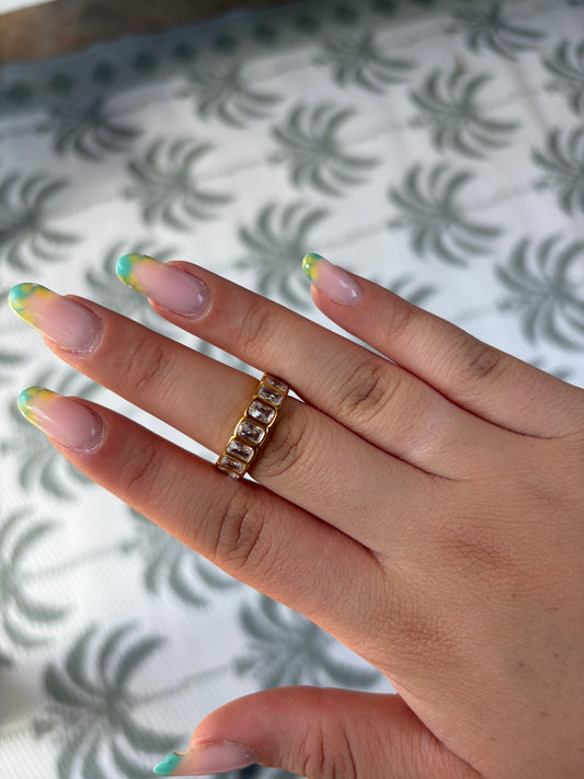 Aveline Ring