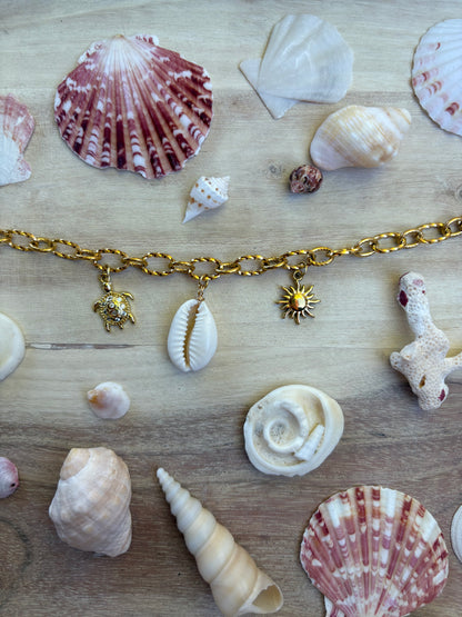 Pia Necklace