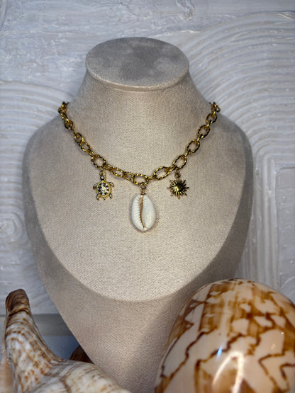 Pia Necklace